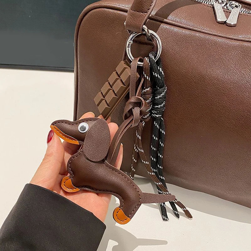 Leather Dachshund Bag Pendant Creative Keychain Lanyard Bag Accessory Key Pendant Car Keyring Charm Gift 250717