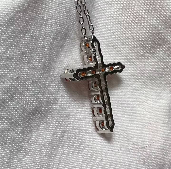 Hip Hop Moissanite Cross Pendant Iced Out Necklace GRA VVS 3mm Round Custom Moissanite Pendant