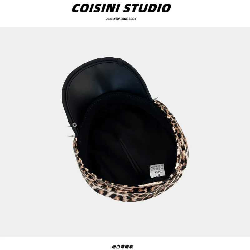 American Retro Leopard Print Rivet Buckle Octagonal Hats Women Spring Autumn Travel Photo Versatile PU Leather Newsboy Berets L250718