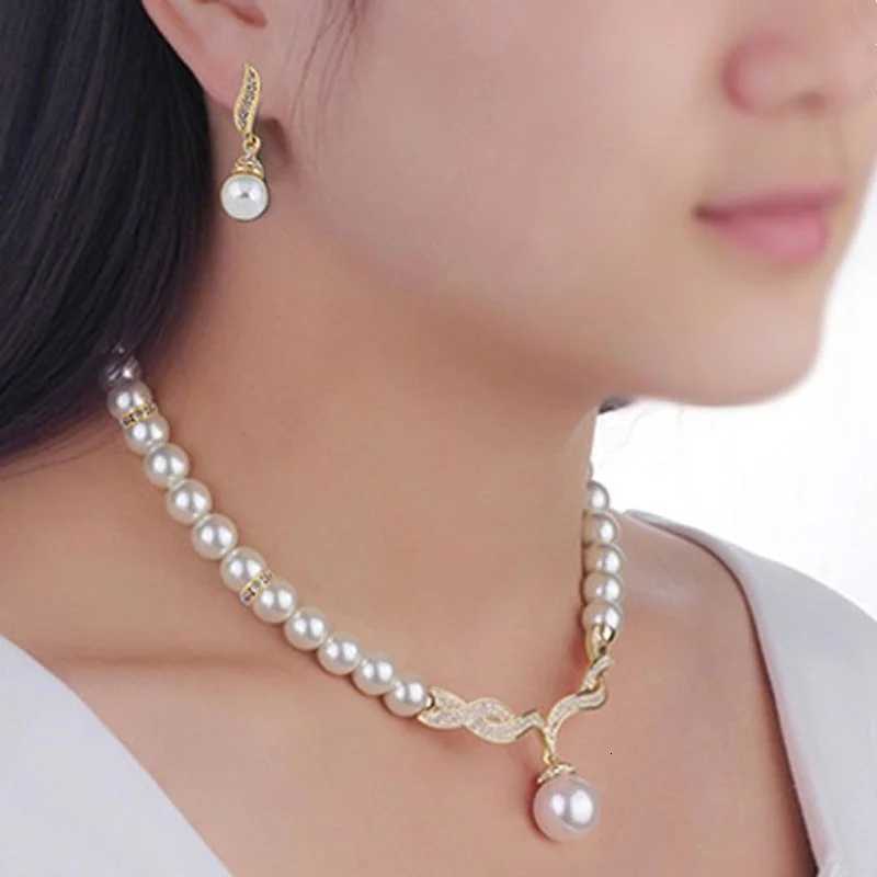 Creative Gold Color Necklace + 1 Pair Earrings Wedding Bridal Pearl Jewelry Set For Women X2507181