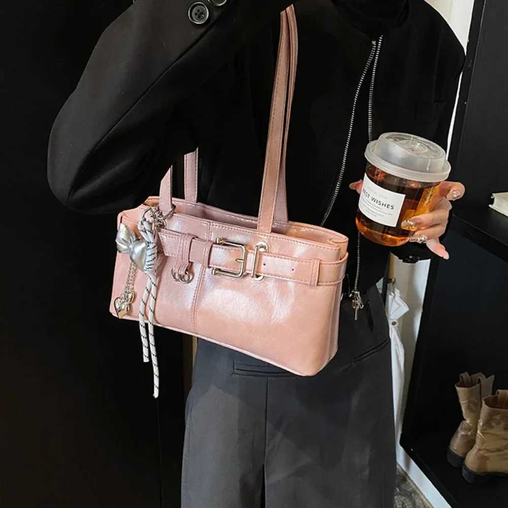 2025 New Trendy PU Leather Shoulder Underarm Bag for Women with Belt All-maTCh Women Handbag with Pendant Casual FAshion Tote R250717