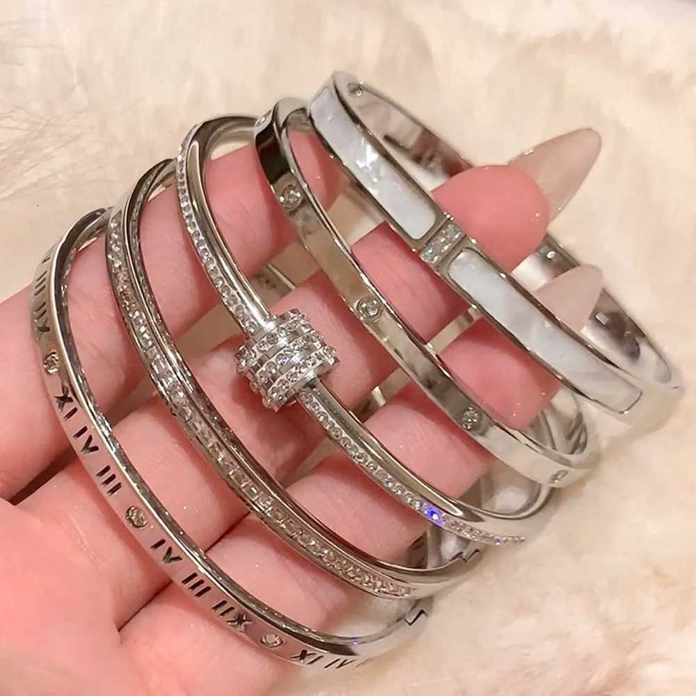 1pc Titanium Steel Silver Bracelet Fashionable Classic Style Stainless Steel Bracelet Inlaid With Zircon For Daily Wear X250718