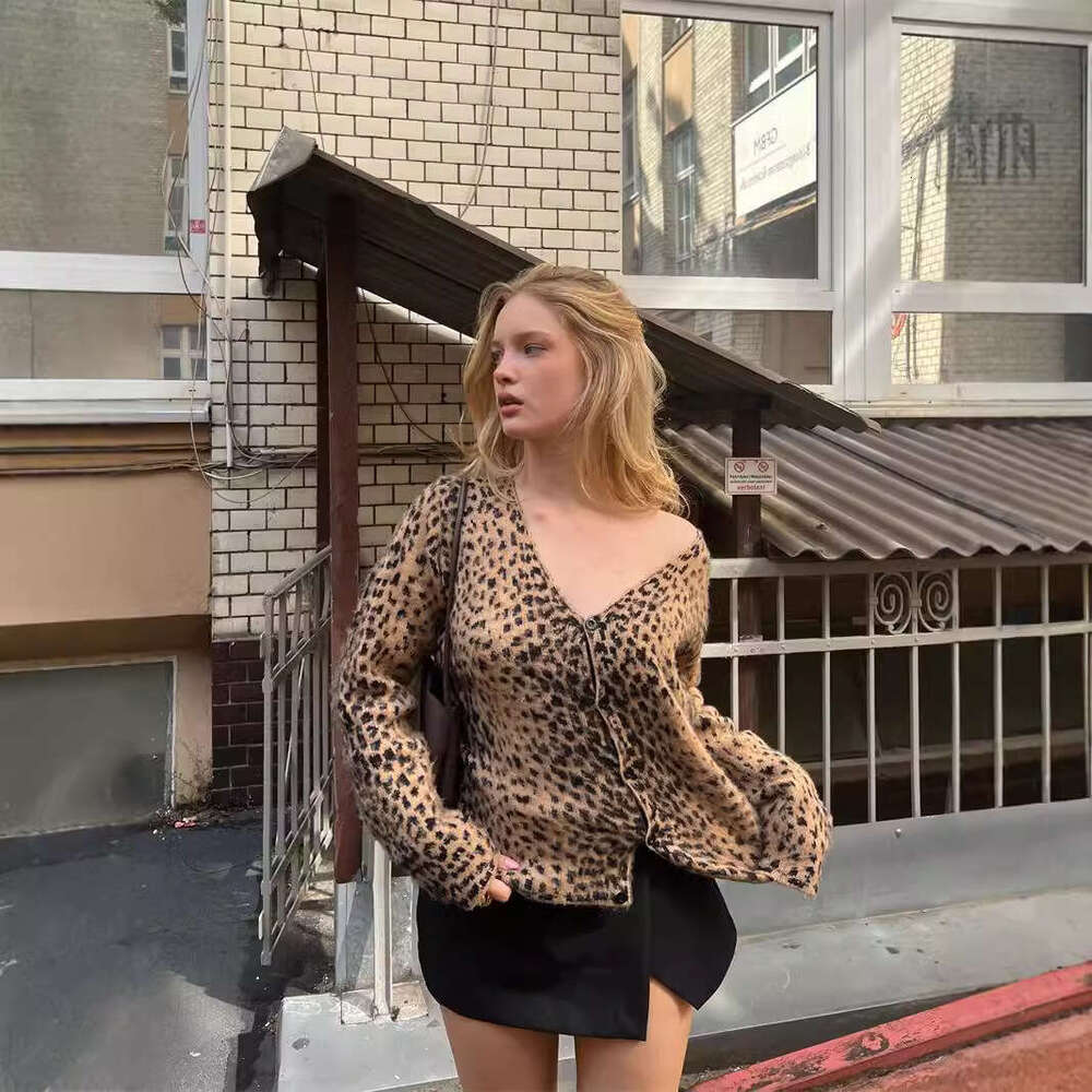 American V-Neck Casual Charm Leopard Print Soft Mohair Knitted Cardigan Hot Girl Autumn Winter Sweater Coat For Women B5