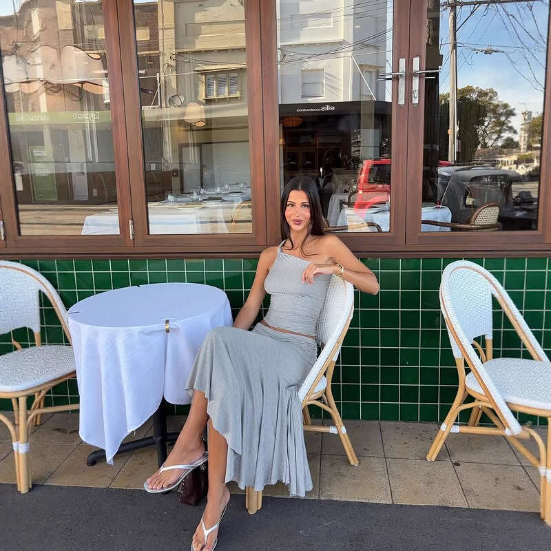 Ins Style Women's Solid Color Off-Shoulder Sleeveless Crop Top High-Waisted Ruched Skirt Two-Piece Set B5