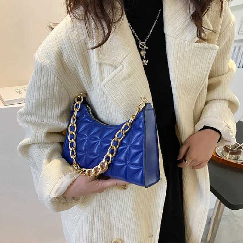 2025 New Trend Womens Advanced Diamond Bag All-match Shoulder Bag Niche Chain Handbag Female Fi Texture Shopping BagXJ25
