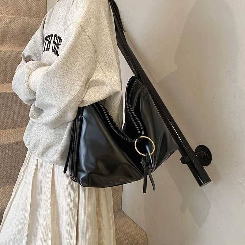 Shoulder Bag PU Leather Underarm Bag Trendy Tote Bag Slouchy Top Handle Sahel for Women Present for Birthday and Valentine Y250718