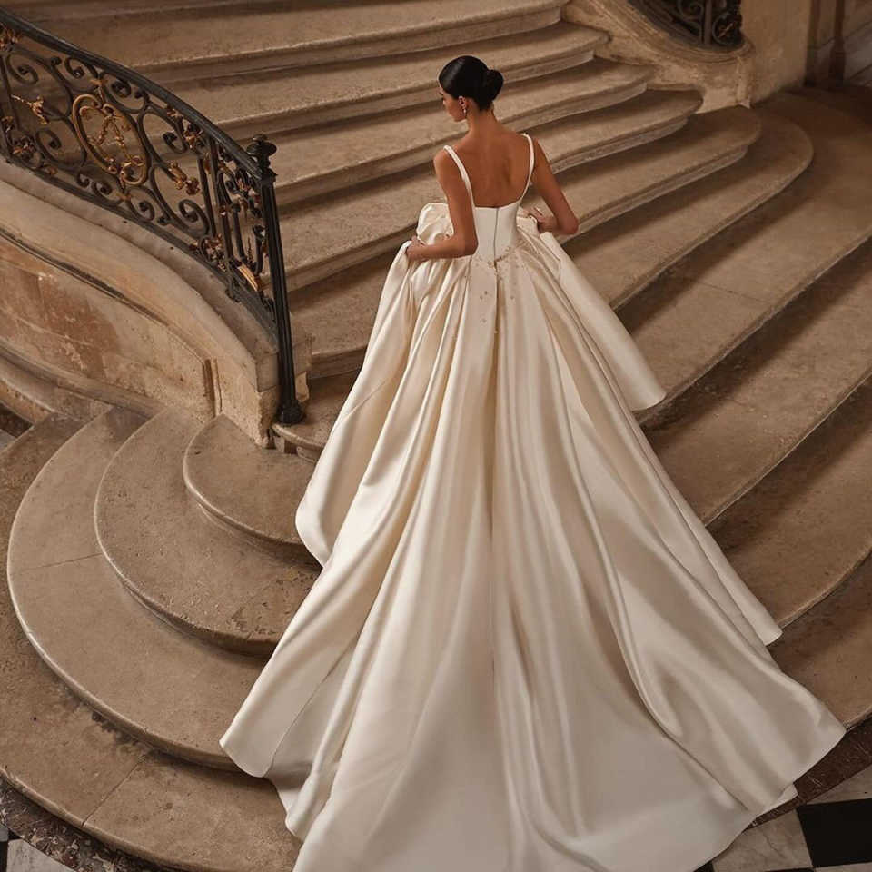 Luxury Ball Gown New Sleeveless Wedding Dress Sweetheart Sequins Appliques Pearls Princess Dresses Bridal Gowns Vestina De Novia Plus Size Customized