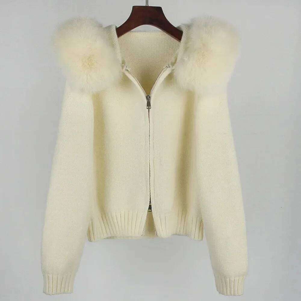 Designer Clothing 2024 Autumn Winter Casual Hooded Real Fox Collar Fashion Short Knitted Jacket With Natural Fur Coat For Women Fashion