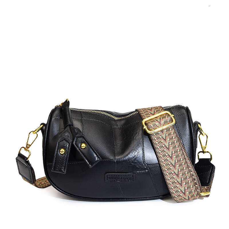 This Year's Trend: Simple Toast for Women, Versatile, High-Quality Texture, Stylish Single Shoulder with Wide Strap, Crossbody Pillow Bag