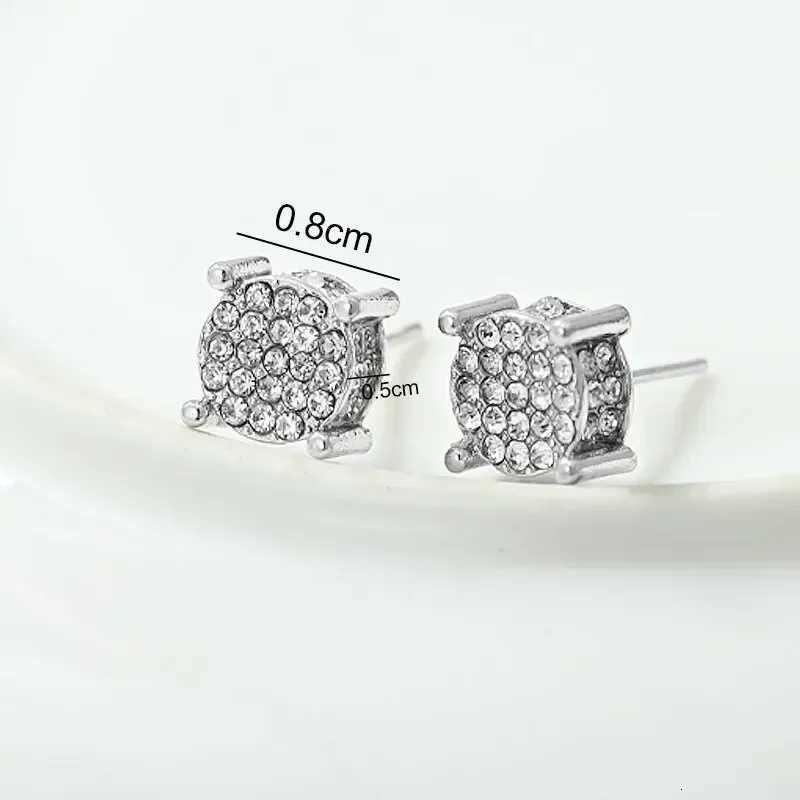 Gold Silver Color Round Ear Studs for Women/Men Fashion 4 Claw Shiny Rhinestone Stud Earrings Punk Luxury Design Jewelry Gift XJ250718