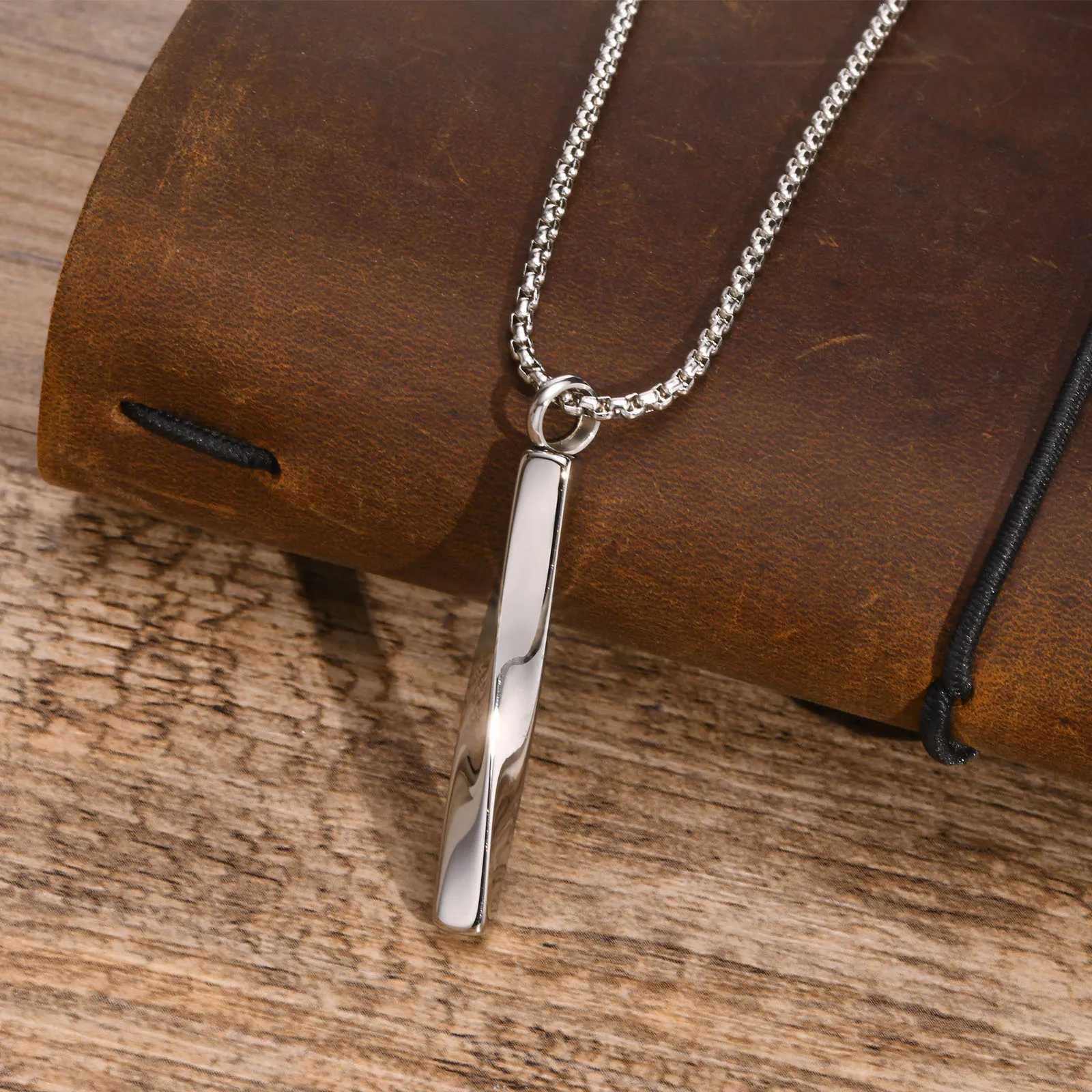 Stylish Mobius Necklaces for Men Waterproof Stainless Steel Twisted Vertical Bar Pendant Collar Gifts Jewelry Can Be Opened W250718