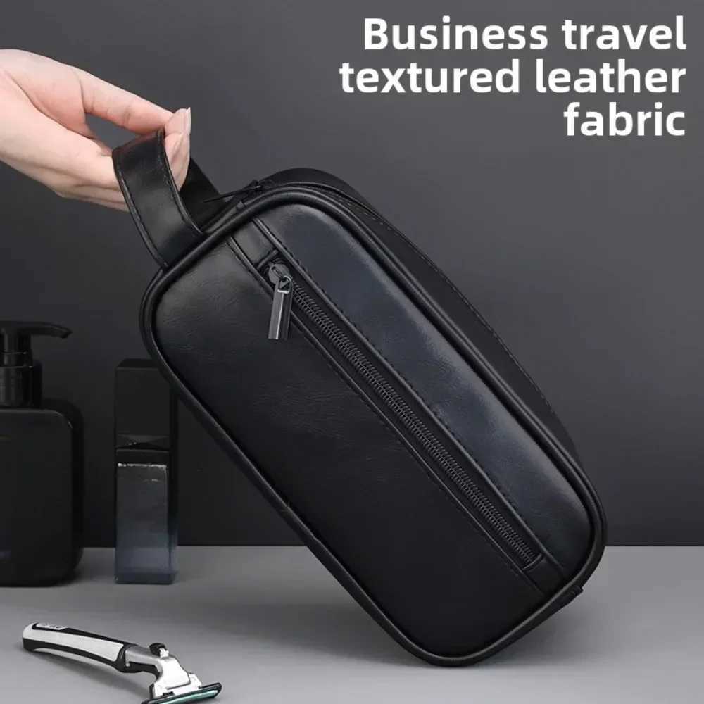 Men Leather Wash Bag Travel Business Trips Portable Cosmetic Bag Large Capacity Multi Pocket Design Handheld Leather Wash Bag S250718