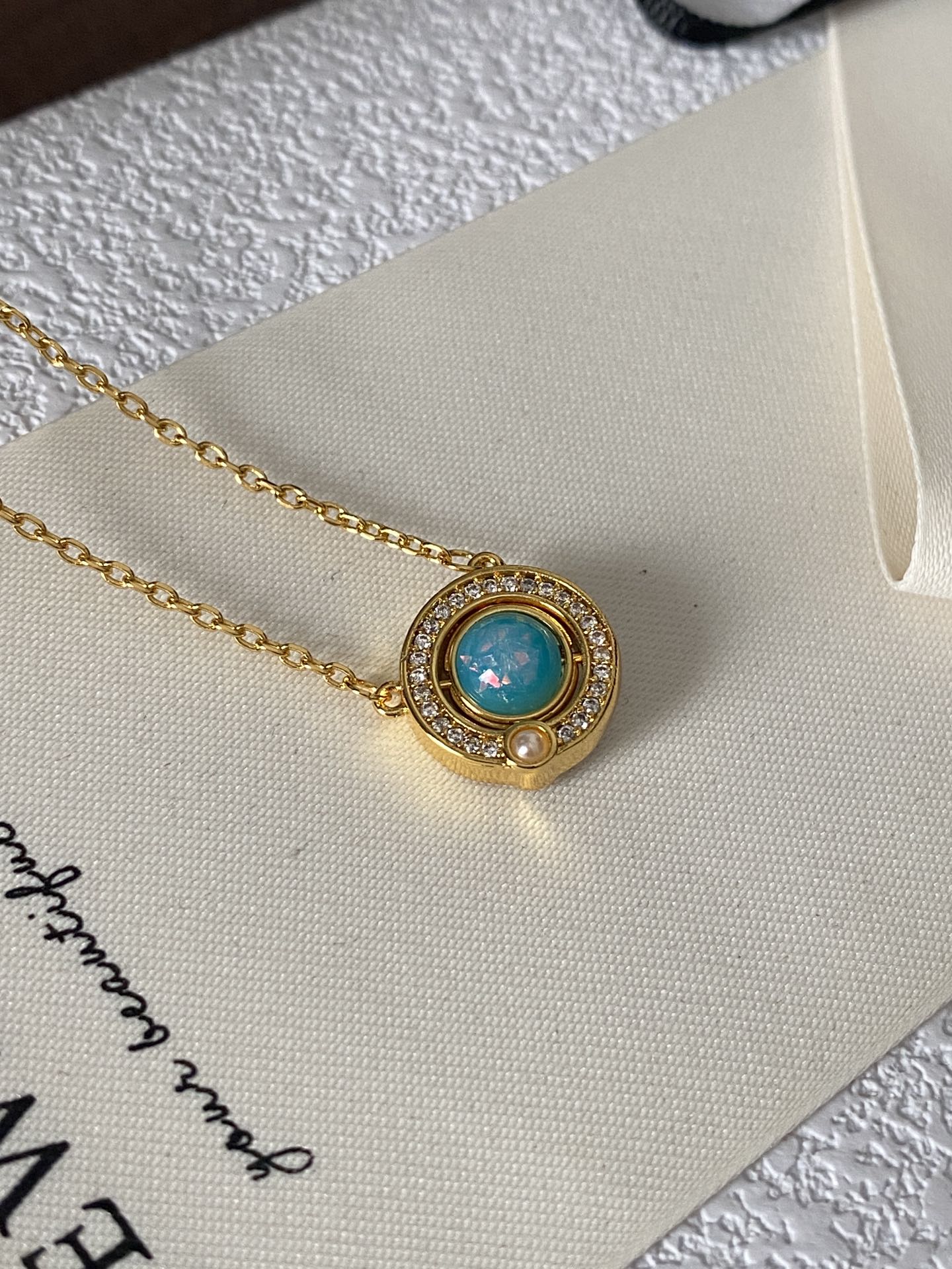 Gold - Toned Pendant Necklace With Blue Gemstone And Rhinestone Halo Delicate Daily & Elegant Jewelry Gift For Her High - Quality And Stylish Accessor