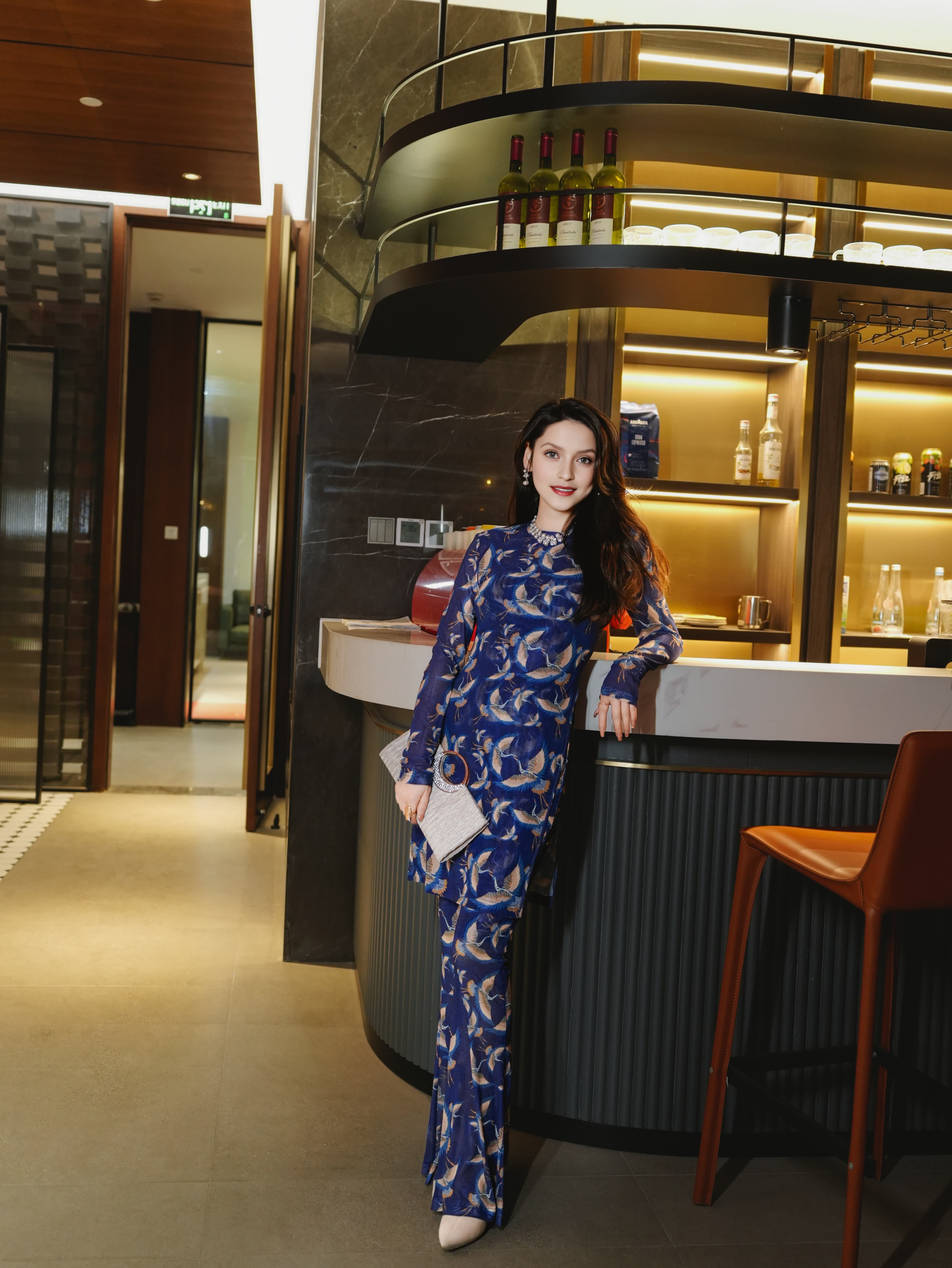 New original luxury designer blue red crowned crane set pants slimming highend summer fashion dress in party birthday activities daily be gift for mom