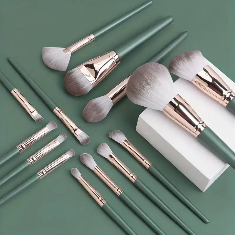 14Pcs Makeup Brushes Set Large Fluffy Soft Eye Shadow Foundation Brush Women Cosmetic Powder Blush Blending Beauty Make Up Tools 250714