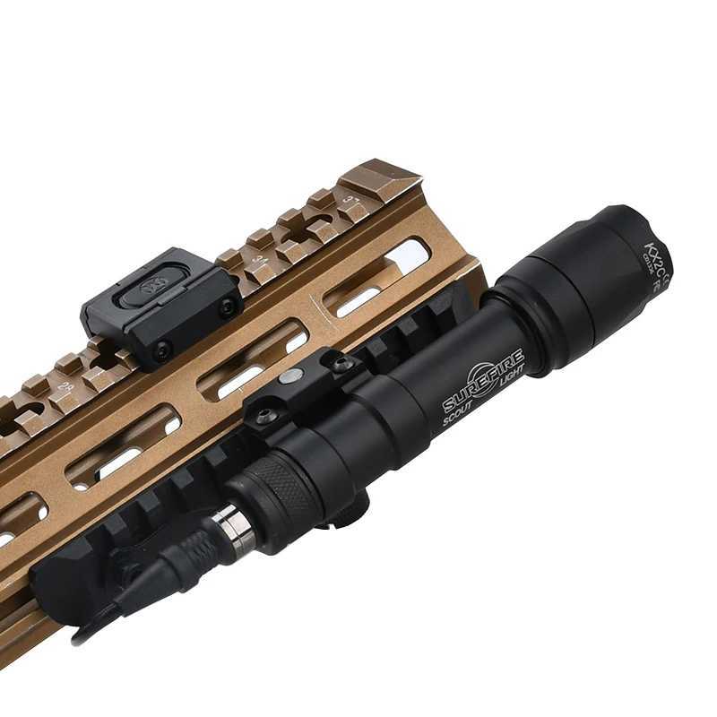 Airsoft Tactical Surir M600 M300 SF Hunting Scout Flashlight Modbutton Switch White D Compatible M-Lok Keymod Rifle Lamp XJ250718