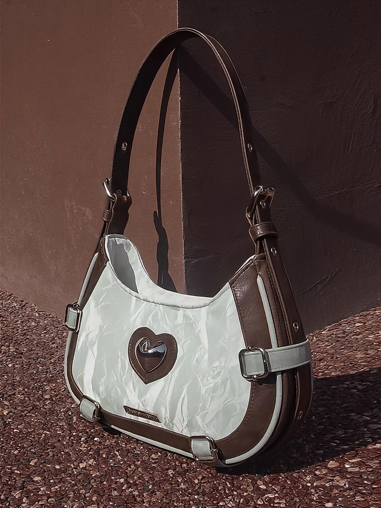 Summer new women's shoulder bag with heart-shaped diamond inlaid crescent shaped armpit bag fashionable women's shoulder bag new designer ba