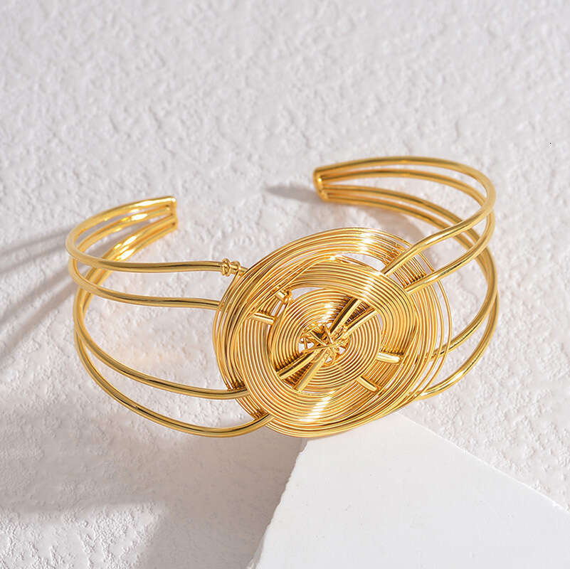 Trendy Design Woven Spiral Mesh Shell Exaggerated Personality Women's Wide Slimming Bracelet