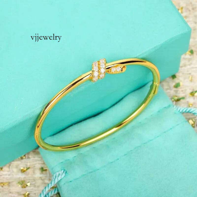 designer letter charm bracelet men honeybees bracelets fashion trend women classic jewelry high quality nice