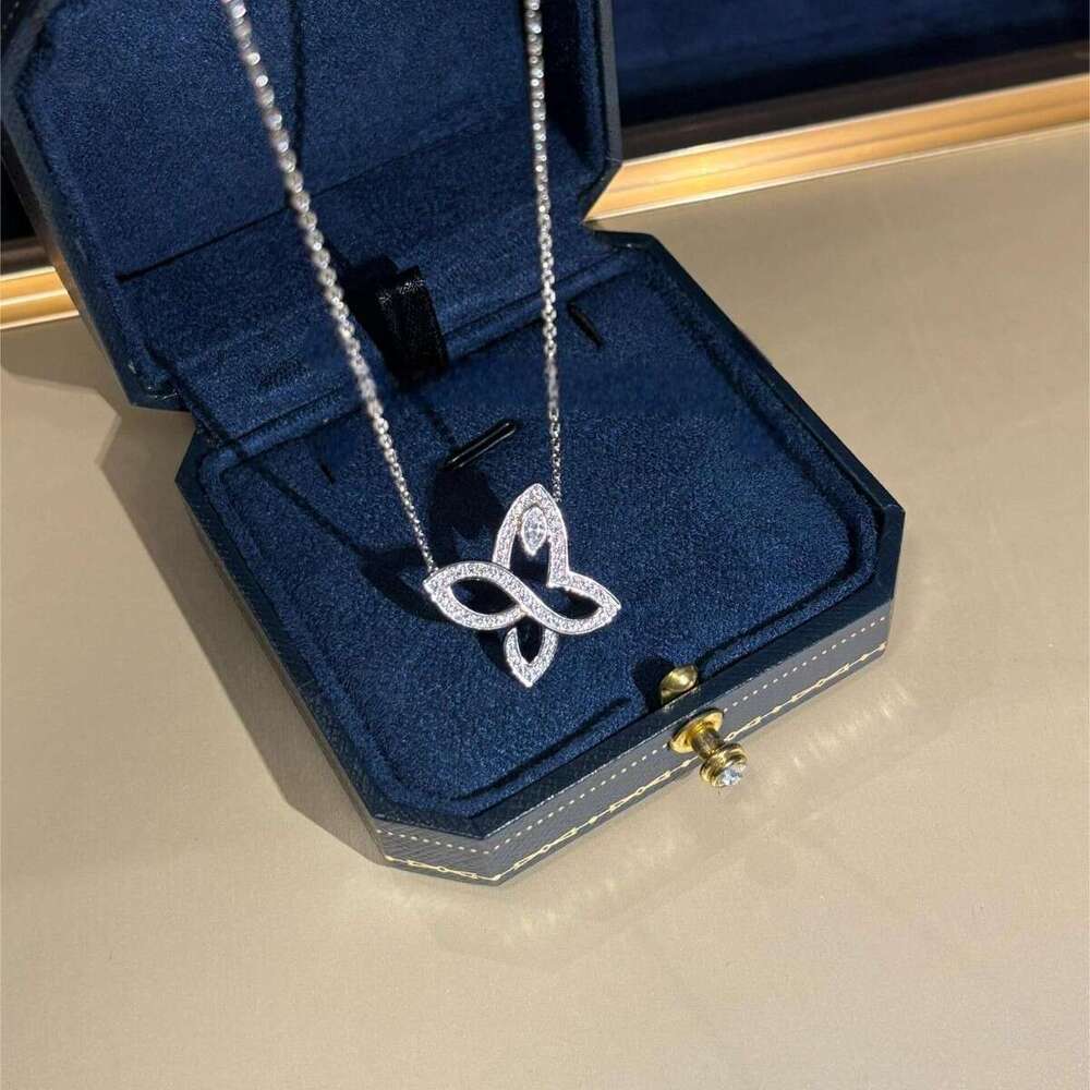 Phantom Butterfly Inlaid Dia Four-Leaf Clover Necklace for Women 2025 New Light Elegant High-End Clavicle Chain Jewelry