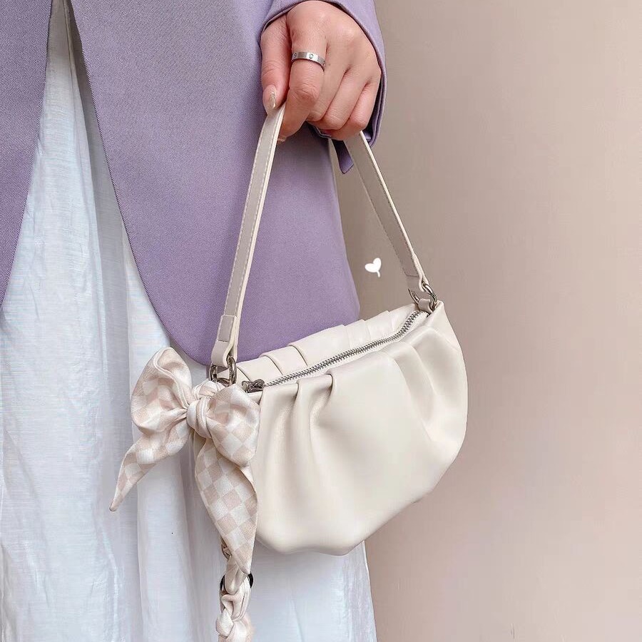 Summer new women's single shoulder crossbody bag fashion new pleated cloud underarm bag fashion texture women's crossbody bag new designer b