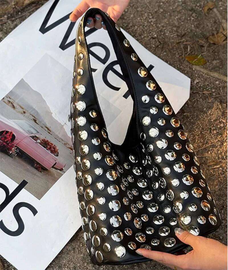 2025 New Rivet Women's Fashion Shoulder y2k Commuting Bucket Armpit Bag Handbag