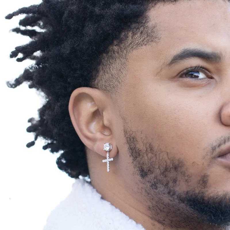 Fashion Punk Gold Color Cross Stud Earrings Hip Hop White Litter Rhinestone Jewelry Piercing Studs for Women Men Ear Accessories XJ250718