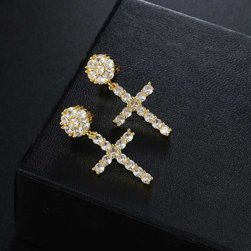 Male HipHop Ear Studs Full White Zircon Cross Stud Earrings For Men Women Punk Vintage Gold Silver Color Unisex Party Jewelry XJ250718