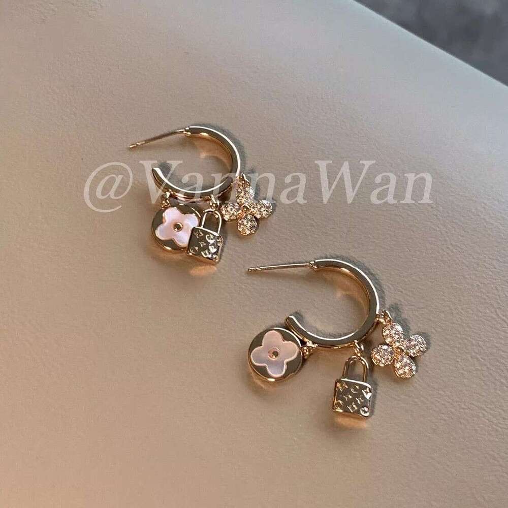 Multi-Pendant Tassel for Women 2025 New Sparkling Dia Flower Earrings Four-Leaf Clover Elegant High-End Design