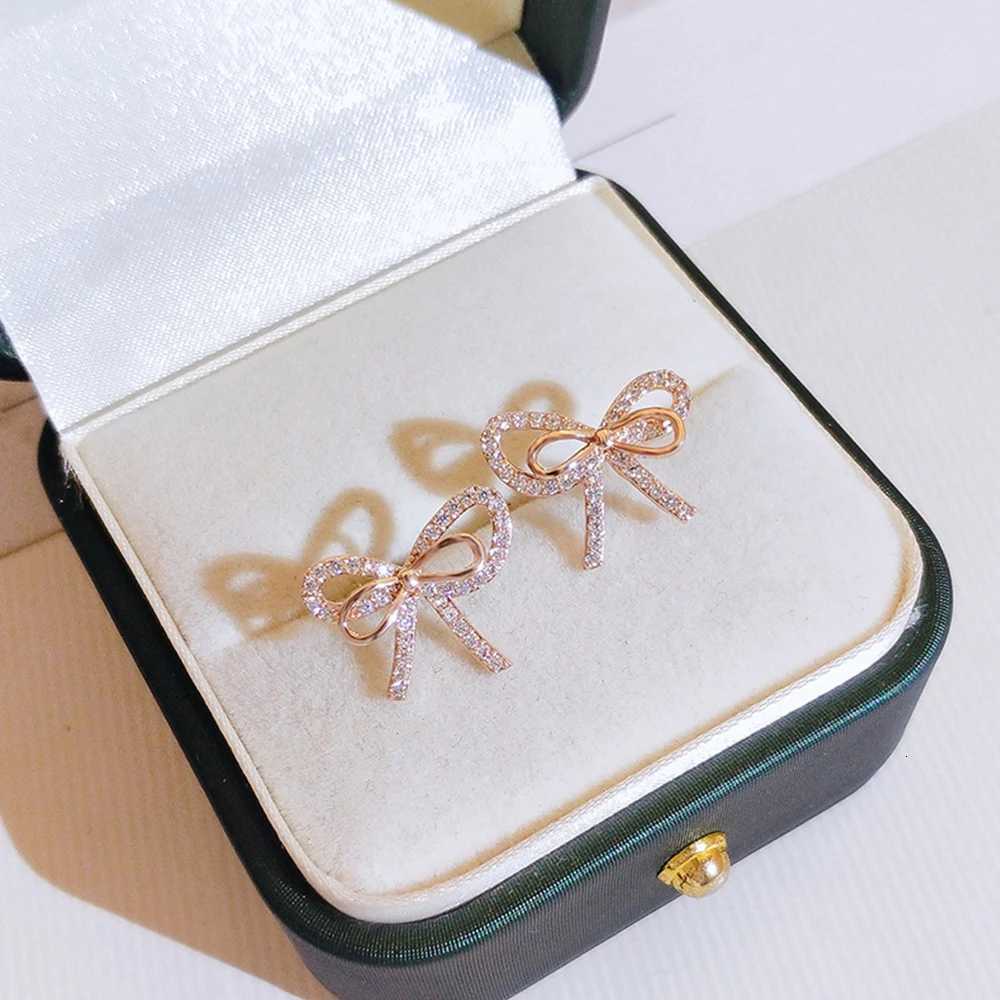 844 Luxury Gold Color Bow Stud Earrings Inlaid Crystal Cubic Zirconia Fancy Womens Earrings Daily Wear Chic Accessories Gift XJ250718