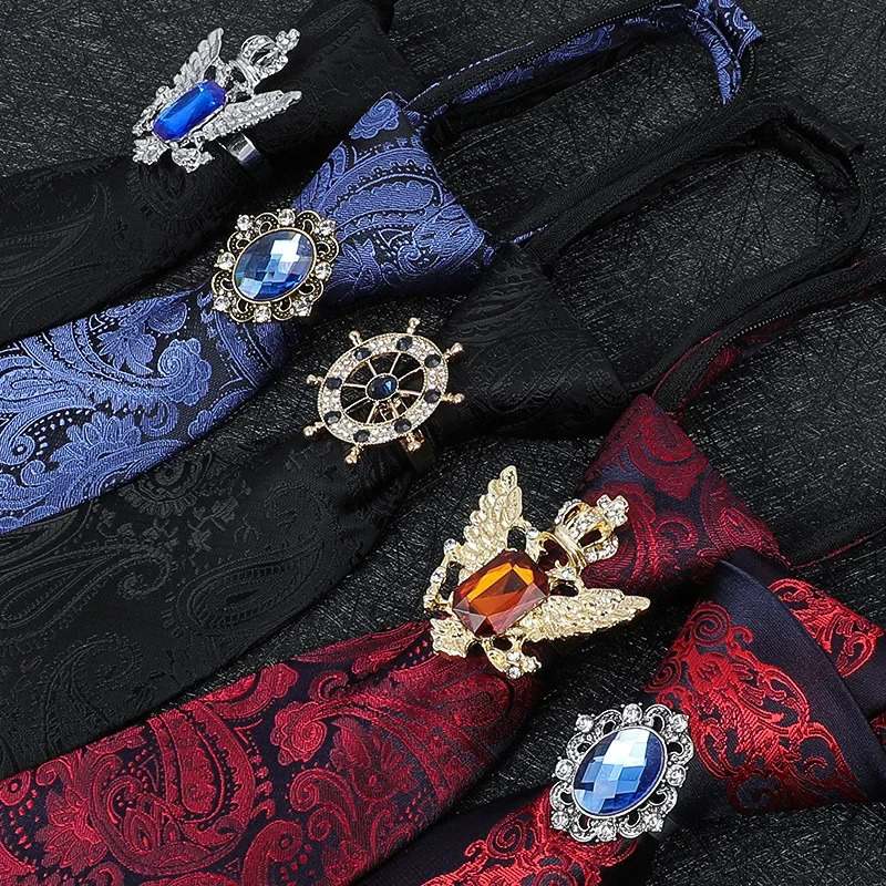 Vintage Knight Business Shirt Tie Buckle Collar Clip Hoop Rudder Eagle Crystal Jewelry Men Accessories 250715