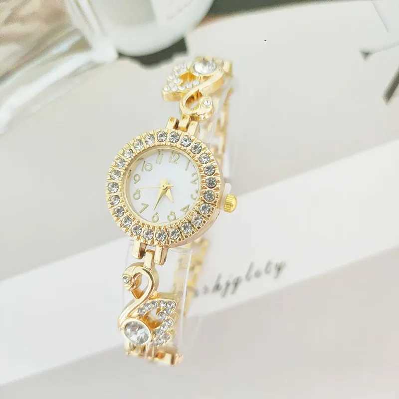 Hot Sale Graceful and Fashionable Diamond Swan Womens Watch Full Diamond Digital Female Student Gold Watch W250718