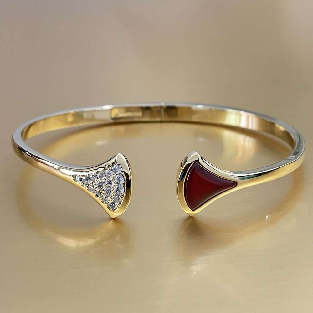 Premium Red Agate Skirt Zircon High Version Light Niche Non-Fading Fashion Fan-Shaped Bracelet for Women