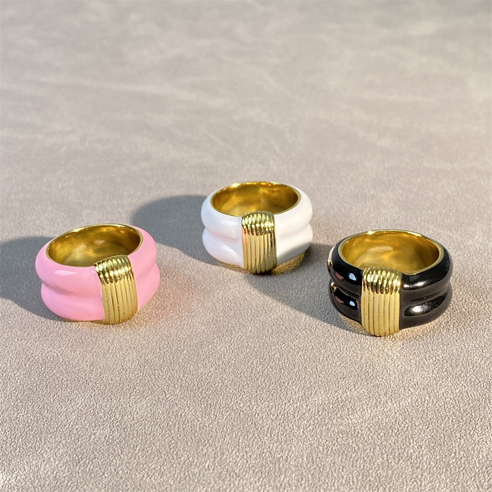 French Enamel Drop Glaze Striped Ring, Niche High-end Feeling, Copper Gold-plated Black Wide Version Temperament Ring for Women Jewelry