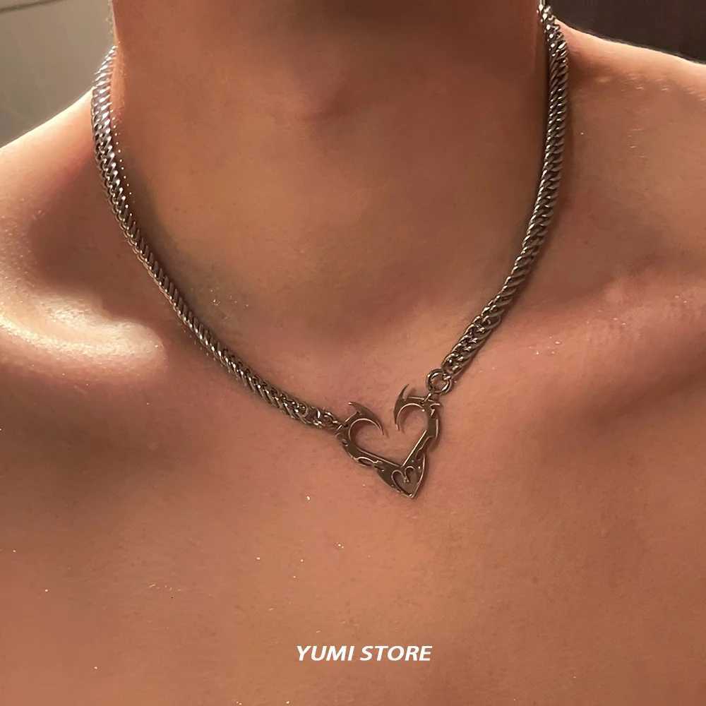 Hip Hop Thorn Choker Necklace For Men Titanium Steel Chain Pendant Necklace Unisex Jewelry Street Accessories Wholesale W250718