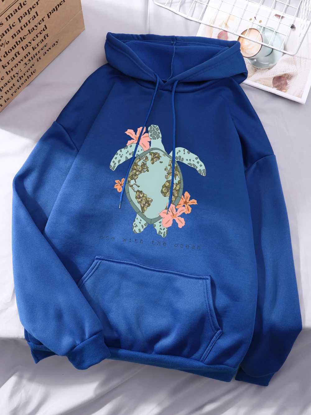 Sea Turtle Cartoons Hoodie Womens Comfortable Loose Sweatshirts Winter Fleece Warm Tops Basics Casual Womans Clothes Z250719