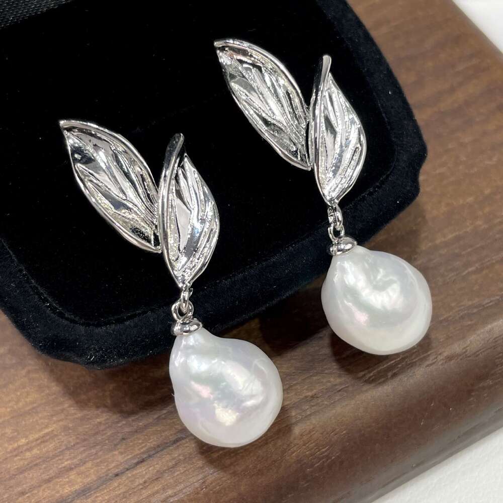 New Natural Freshwater Pearl Light Small Bar Heart Mother-of-Pearl Leaf Earrings High-End Niche S Sier Needle