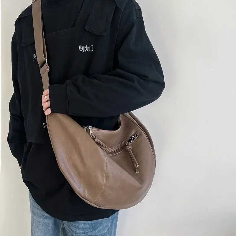 Large Capacity Mens Locomotive Riding Bag Persali Cross-body Messenger Bag Underarm Shoulder Oblique Fitness Bag Casual Y250718