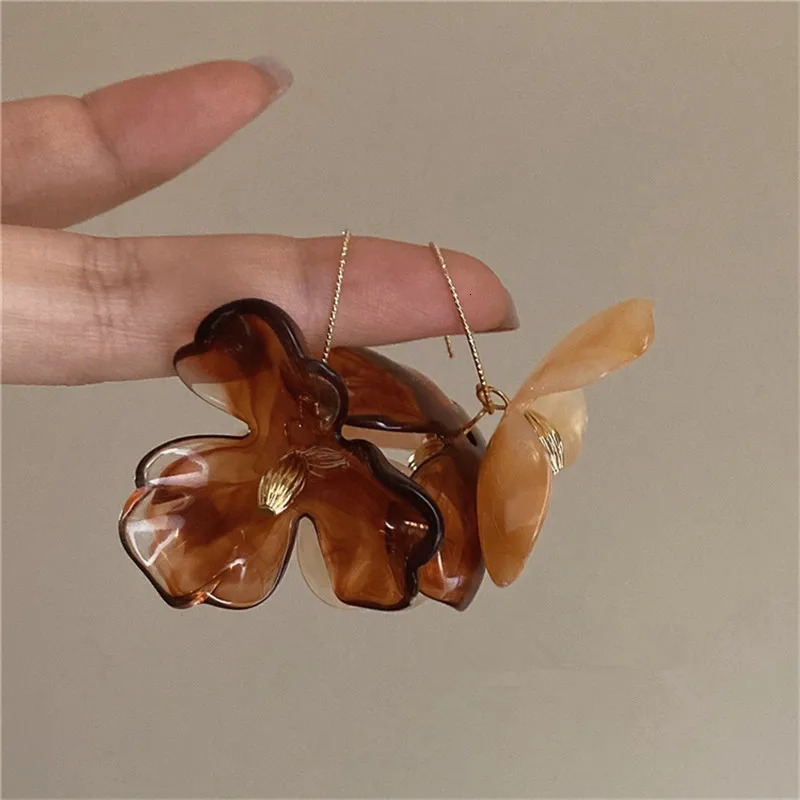 XIALUOKE Acrylic Flowers Earrings Vintage Personality Fashion Drop Earrings Ms Travel Wedding Party Jewelry Accessories 250716