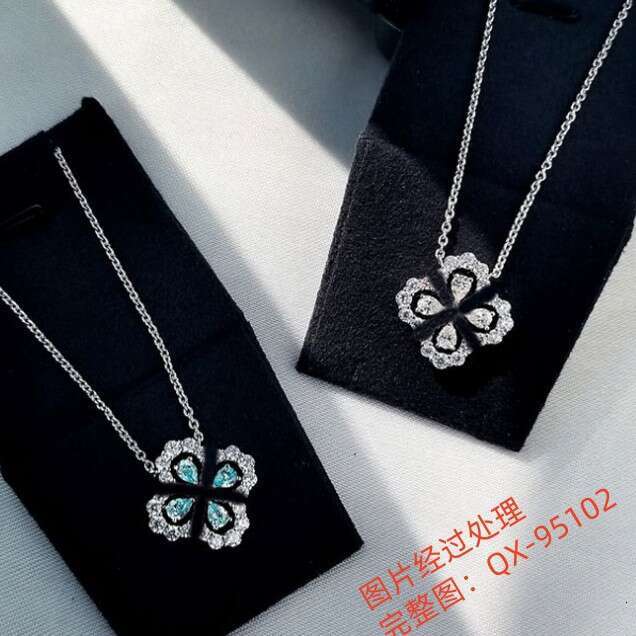 HW Four-leaf Clover Necklace for Women High Version V Water Drop Full Dia Pendant Fashionable Gorgeous Sparkling Flower-shaped Collarbone Chain Simple