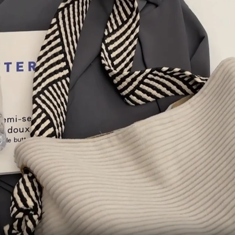 Womens Bag Corduroy Handbag Spacious Lightweight Soft Plush Lining With Magnetic Snap Closure Large Capacity For Daily Commute 250717