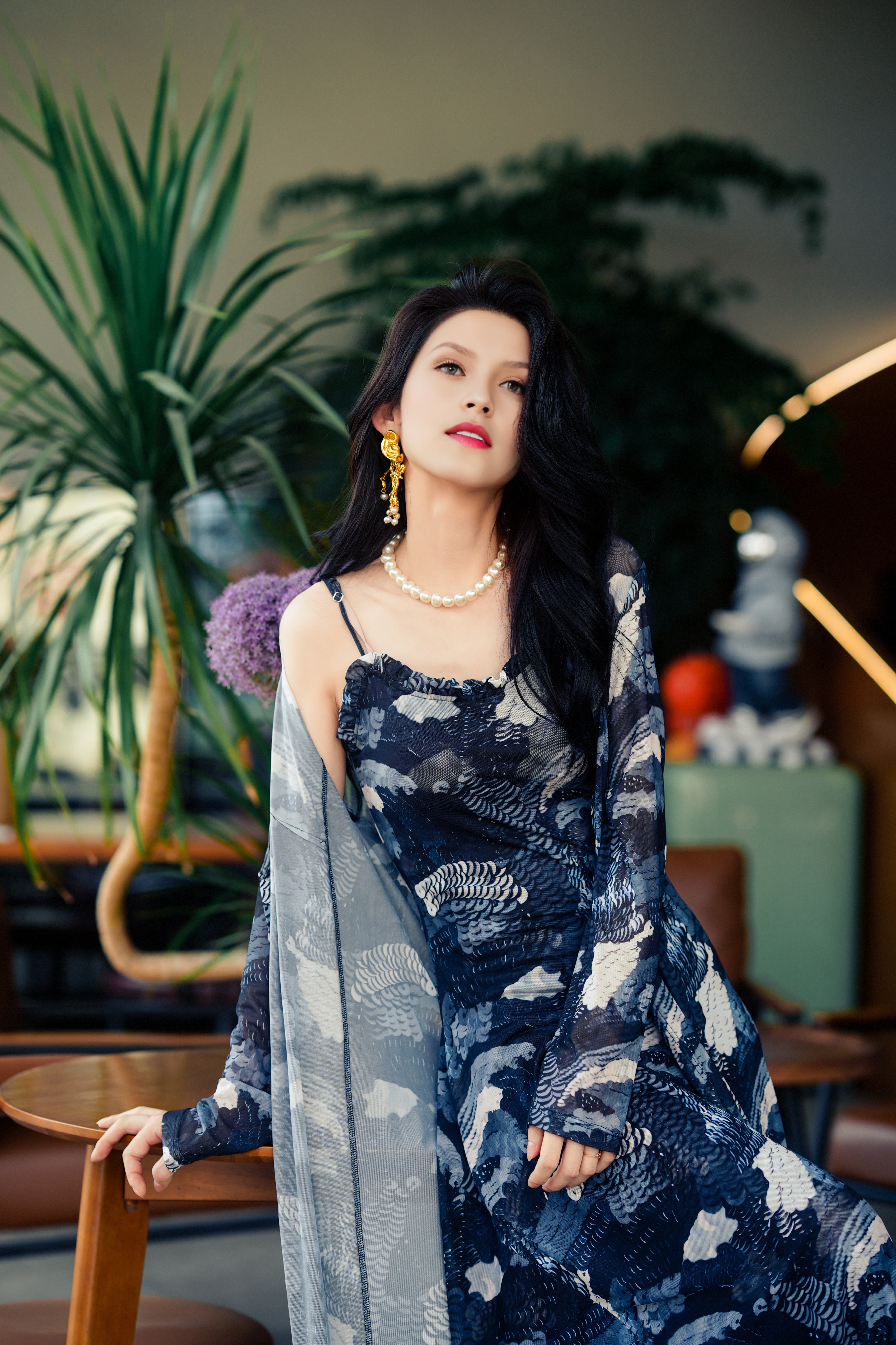 hzhjs new designer style black peacock jacket is versatile light luxury fashionable casual long sleeved and slimming