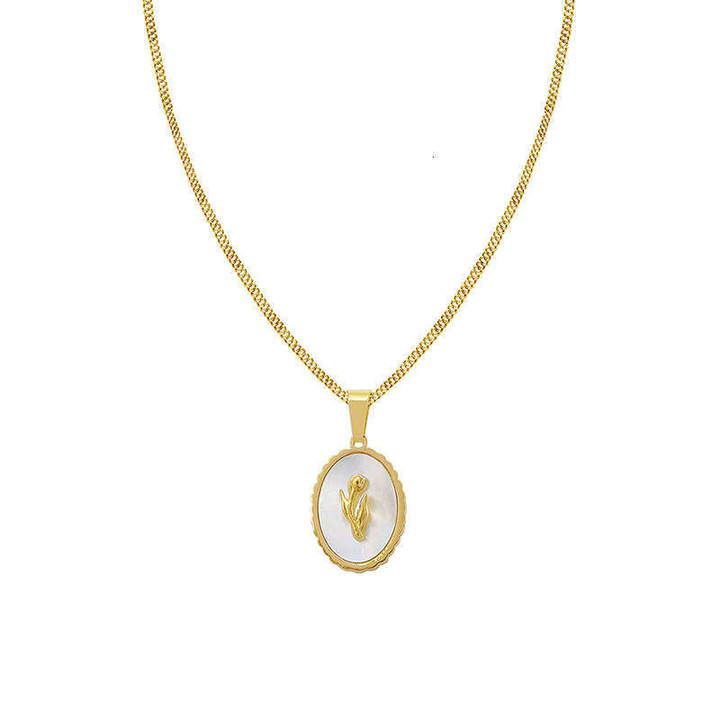 marka French Niche Design Versatile Jewelry for Women Titanium Steel Gold-Plated White Shell and Gold Necklace