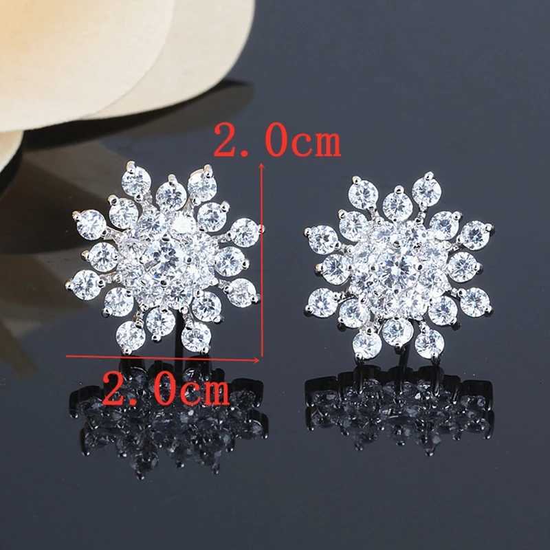 New Fashion Ladies Crystal Snowflake Earrings Bijoux Splinter Stud Earrings For Women Wedding Jewelry Ear Wholesale XJ250718