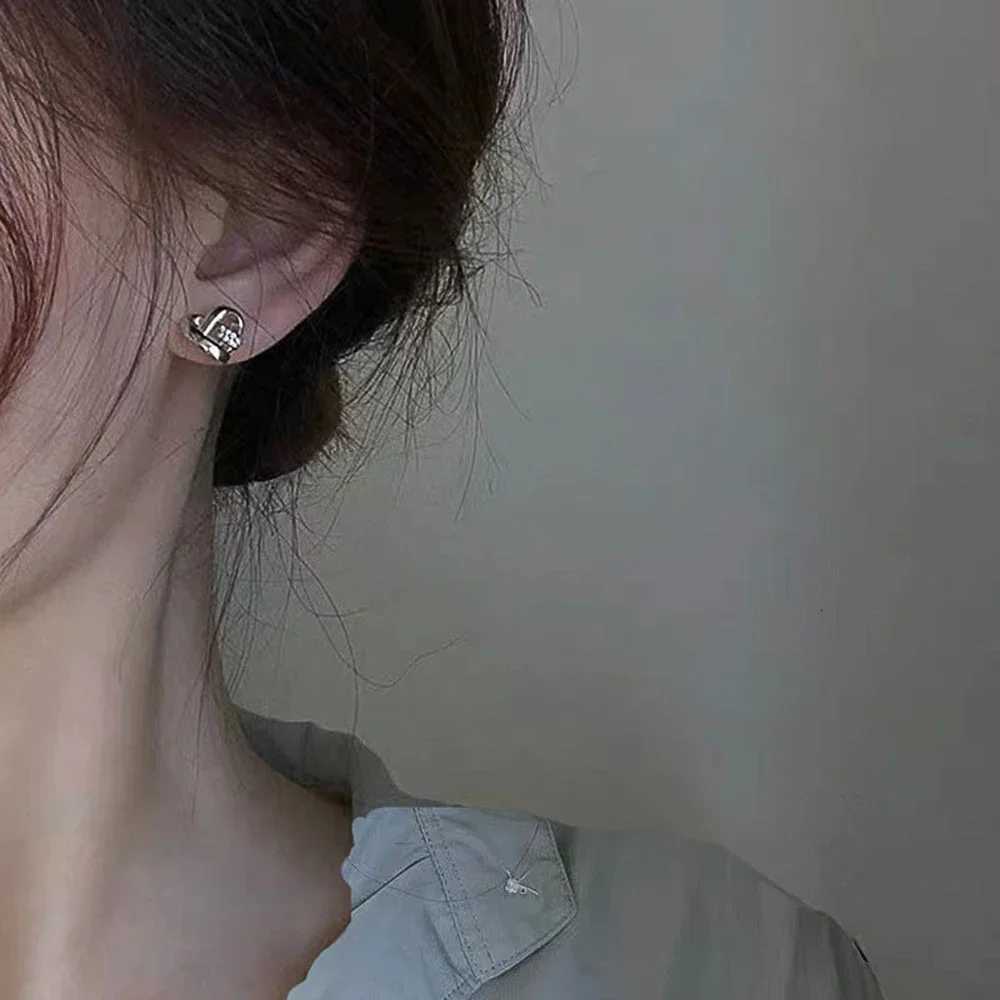 eterny Love Earrings Ear Stud Piercing Silver Color/Gold Color Fashion Heart Earrings for Women Shits Wedding Jewelry XJ250718