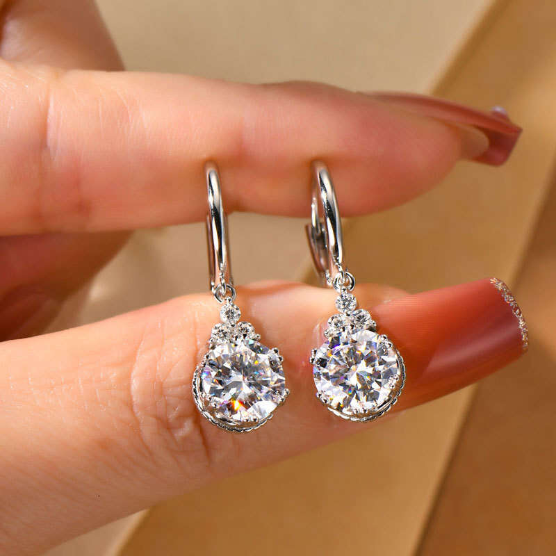 2 Carat Moissanite for Women, Light High-End Sier Crown Earrings