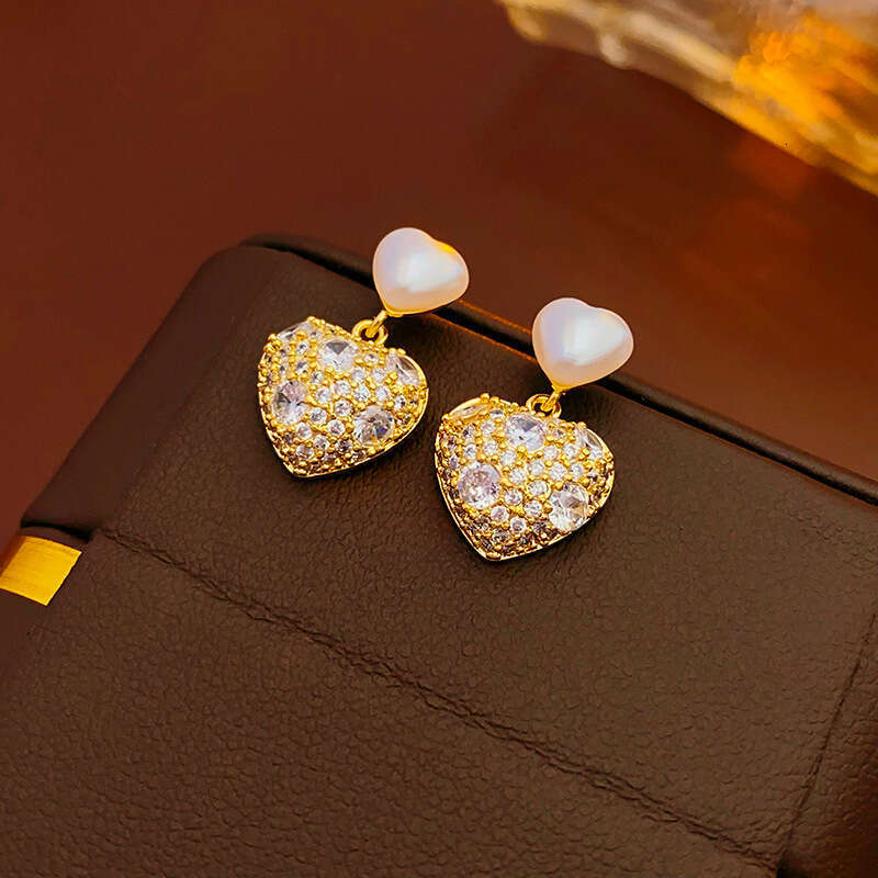 Sier Needle Minimalist Style Wrinkled Metal Geometric Stud Simple Personality Designer Jewelry Fashion Versatile Earrings