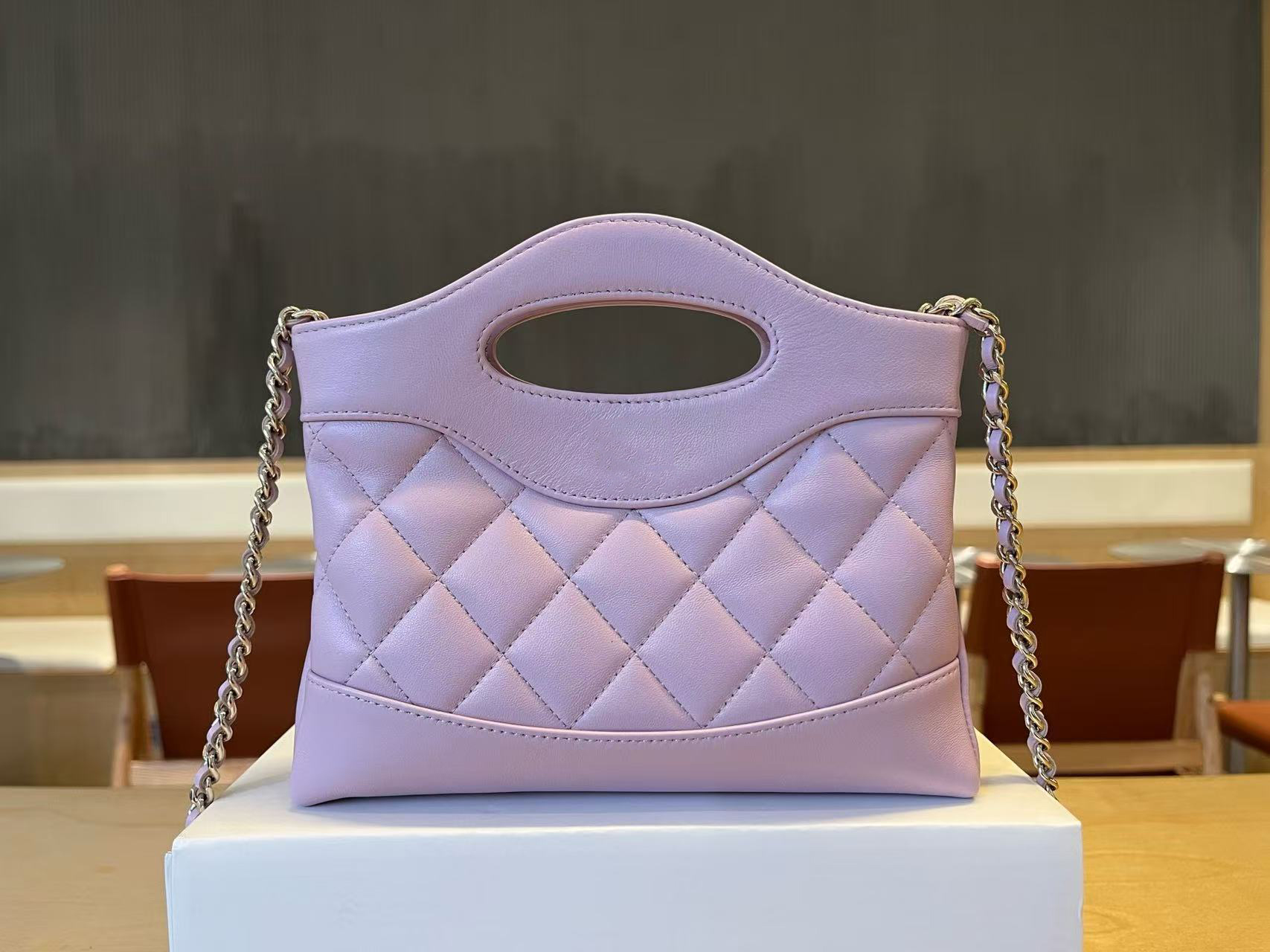 2025 high-quality luxury designer women's classic cross-body bag women's luxury oil wax cowhide decoration original order 10A handbag women's luxury brand shoulder bag