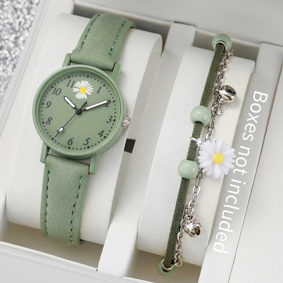 2pcs/set Womens Daisy Dial Leather Watch Green Flower Bracelet W250718