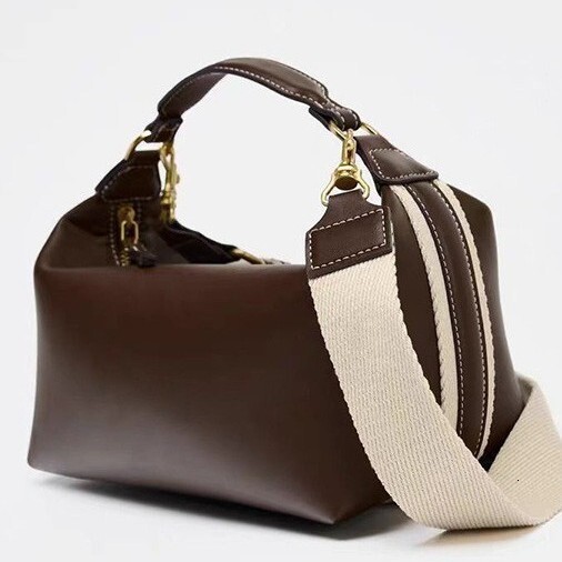 Summer new women's shoulder crossbody bag retro texture fashionable women's bag new side striped strap casual shoulder handbag new designer 